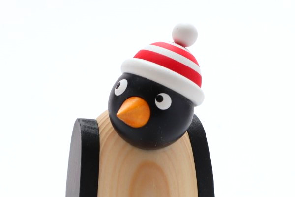 ペンギン　赤シマ帽子
