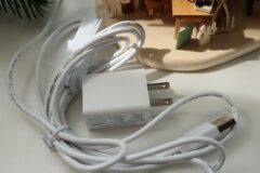 USB電源と日本式コンセントへの変換プラグ
